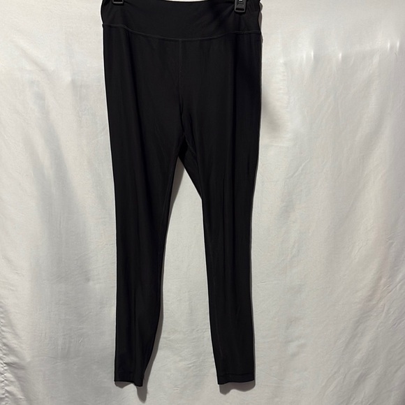 MM266 Athletic Works Black Leggings Sleek Stretchy Design - Picture 1 of 9